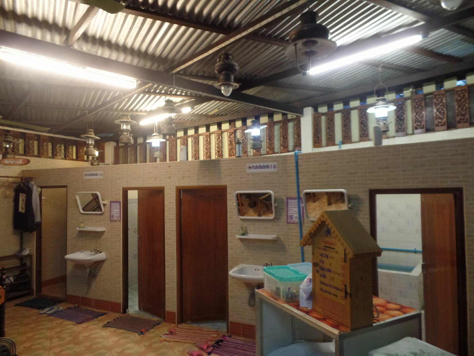 Ban Mae Arom Apartment Amphawa Exterior photo
